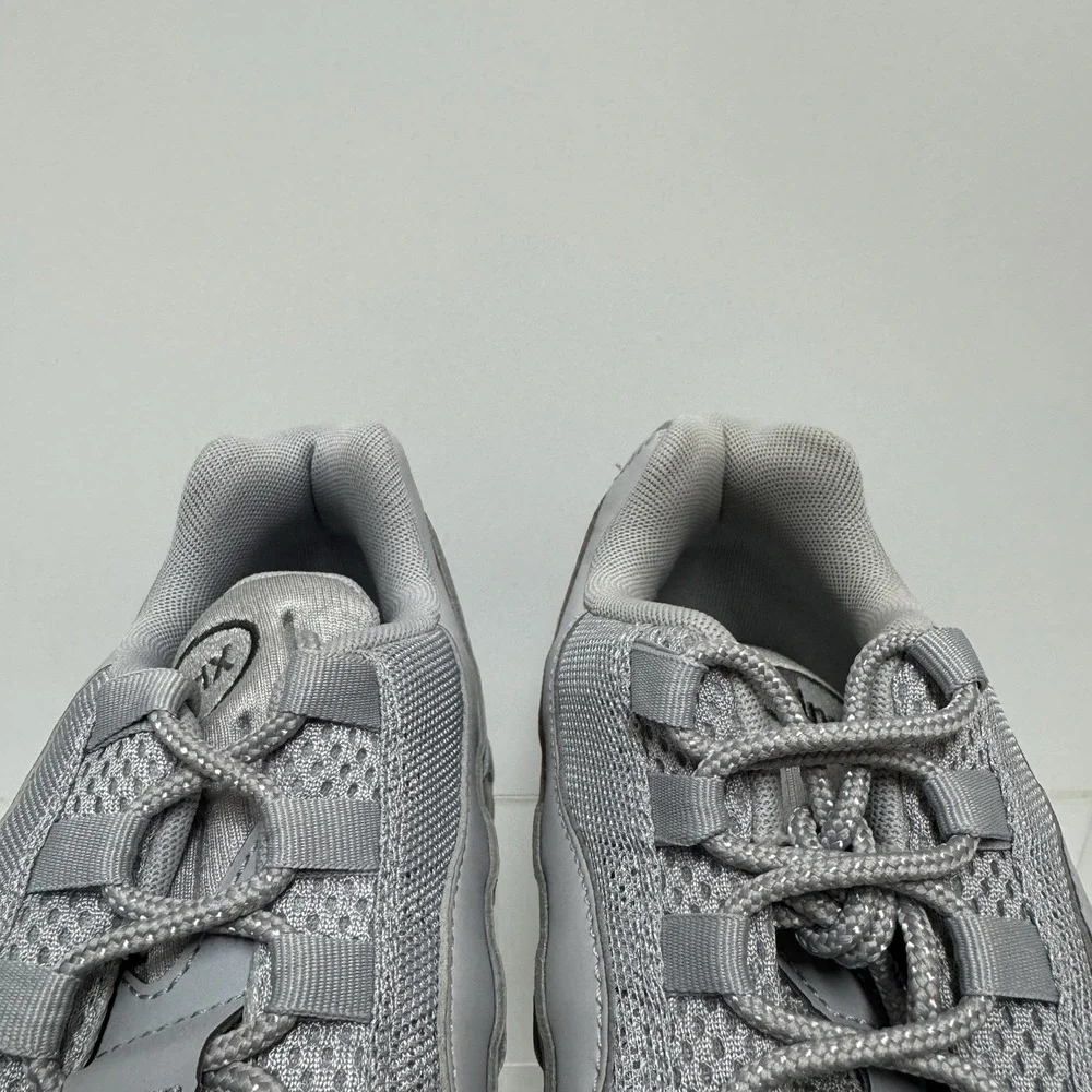 Brand New Nike Air Max 95 Wolf Grey Big Bubble Sneaker HM8755-002 Men's Size 9.5